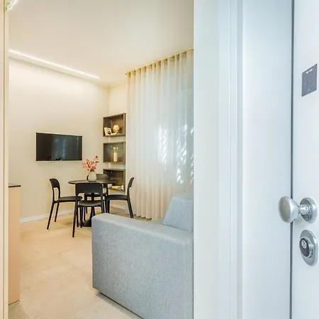 Urban Eden Nest - Smart Oasis In The Motor Valley Apartamento *