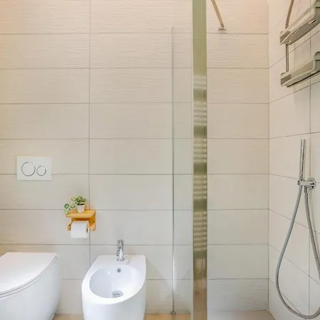 Urban Eden Nest - Smart Oasis In The Motor Valley