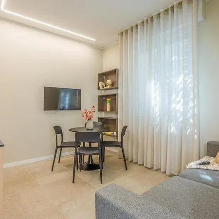 Urban Eden Nest - Smart Oasis In The Motor Valley Apartamento *