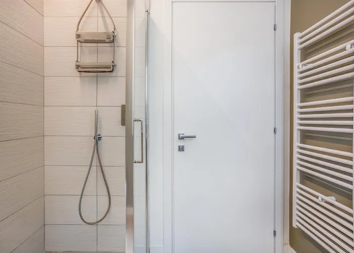 アパート Urban Eden Nest - Smart Oasis In The Motor Valley モデナ