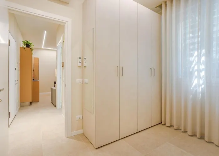 Urban Eden Nest - Smart Oasis In The Motor Valley アパート モデナ